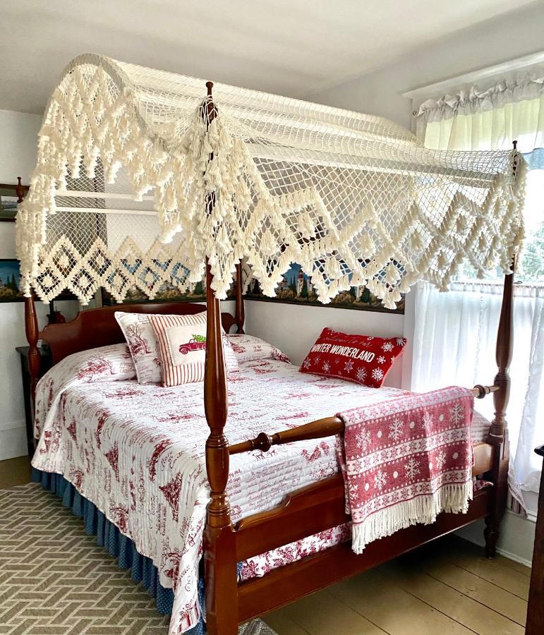 The Bella Ella Bed And Breakfast Canandaigua Eksteriør bilde