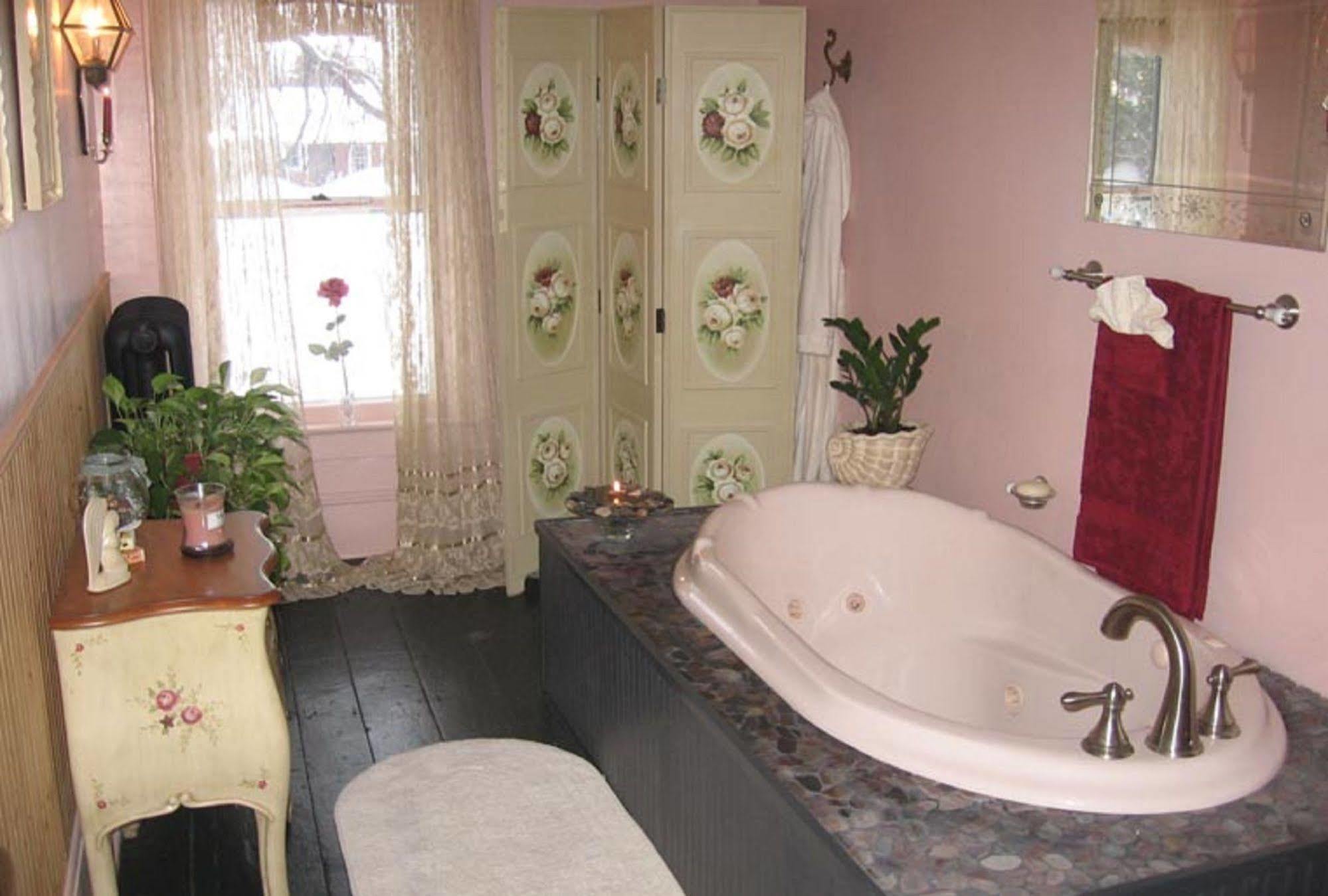 The Bella Ella Bed And Breakfast Canandaigua Eksteriør bilde