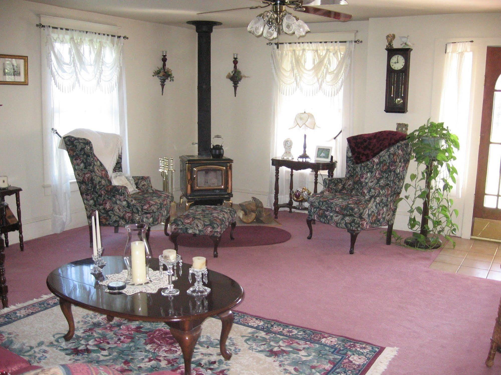 The Bella Ella Bed And Breakfast Canandaigua Eksteriør bilde
